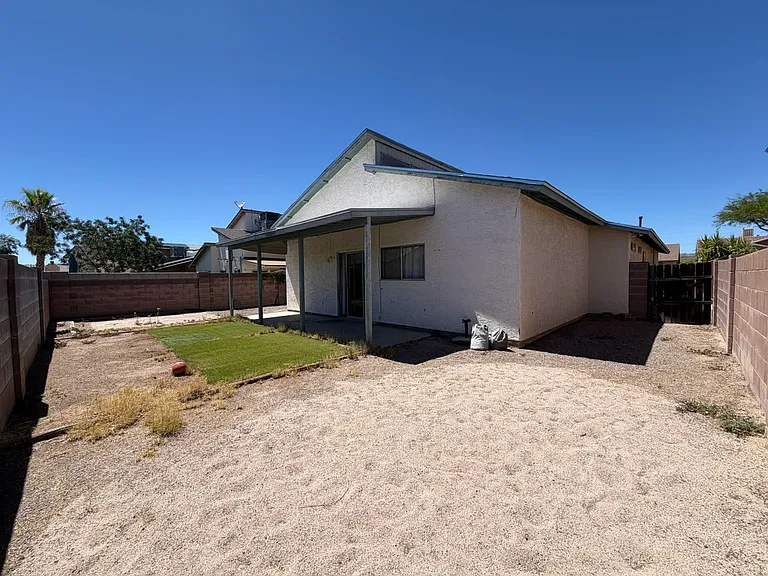 9368 N Hampshire Dr — Photo 13