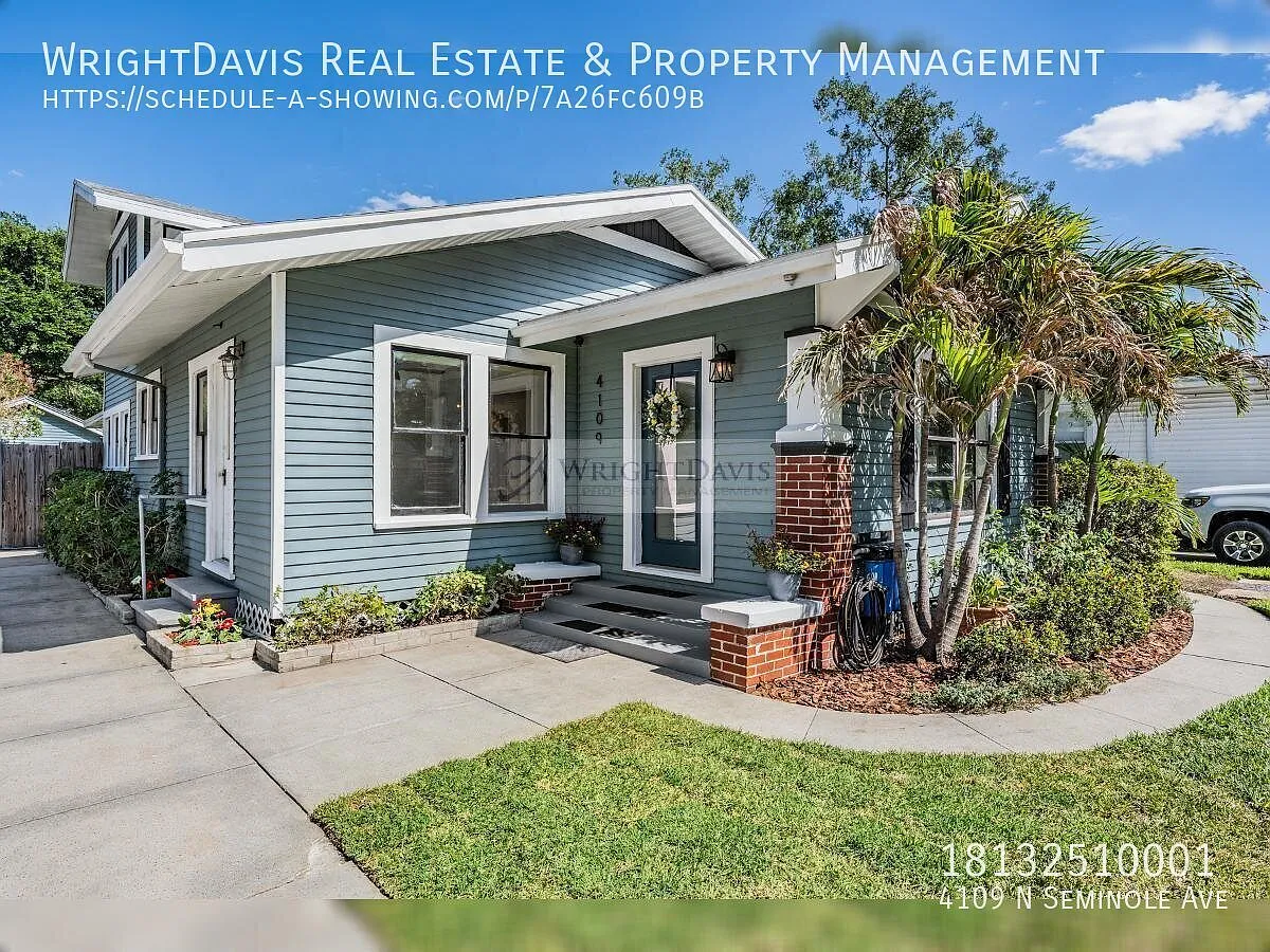 Updated Seminole Heights Bungalow with Private Casita & Flexible Livin — Photo 1