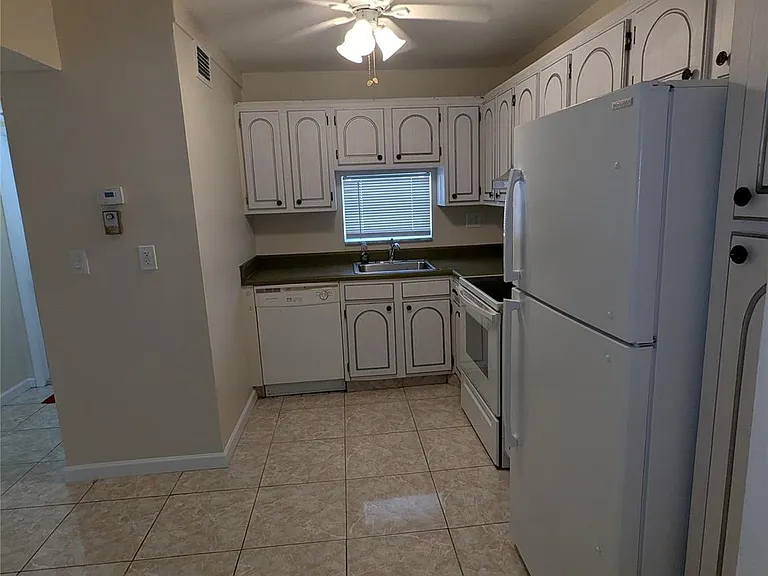 9800 N Hollybrook Lake Dr #9303 — Photo 4
