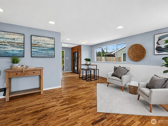 3rd image of 3140 N Huson Street