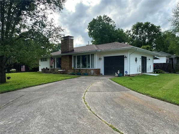 2801 Georgia St, Louisiana, MO 63353