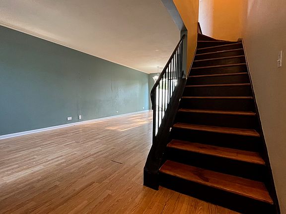 5th image of 318 Clearwater Ln #318