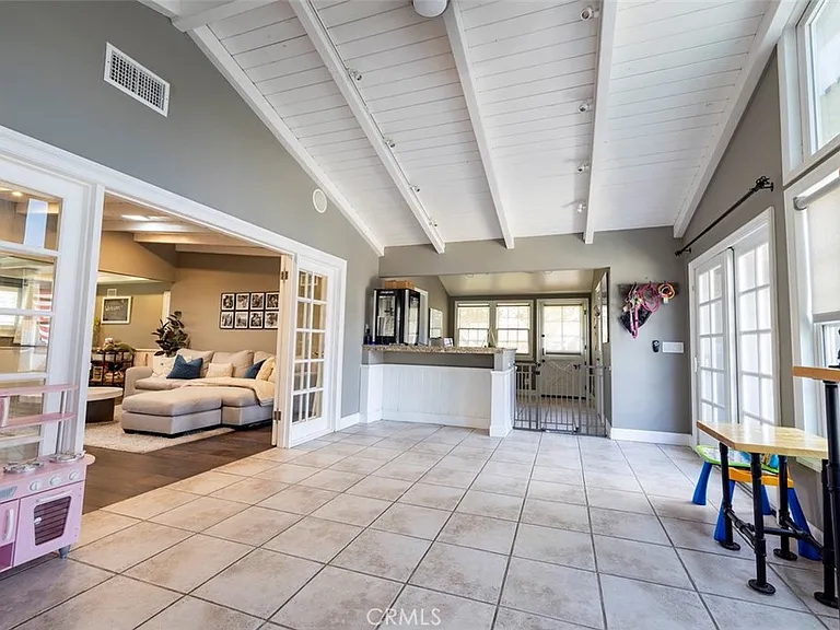 13591 Flint Dr — Photo 22