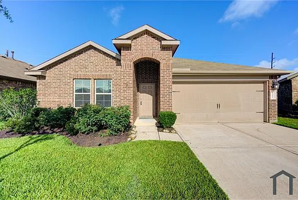 3 bed, 1523 sqft, $2,200 — Photo 2