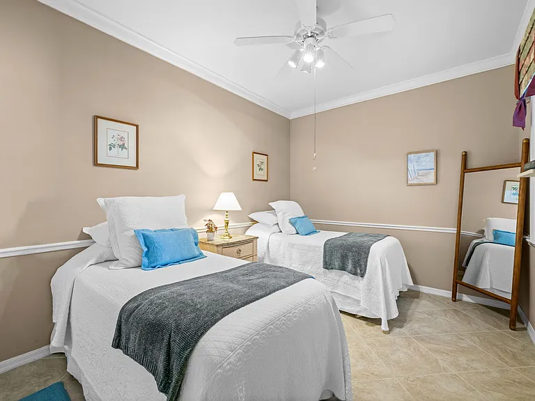 20606 Candlewood Holw — Photo 36