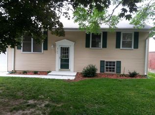 4705 Valley Ln, Saint Joseph, MO 64503