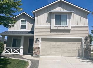 1068 W Pebblestone St, Meridian, ID 83646