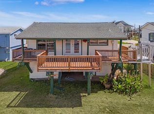 16646 Jolly Roger Rd, Jamaica Beach, TX 77554
