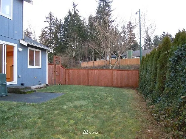 18325 SE 261st Ct — Photo 25
