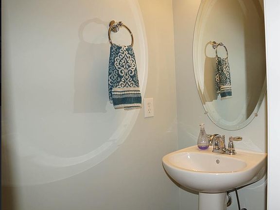1st floor Powder room