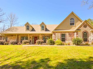 2986 Bobwhite Rd, Gilmer, TX 75645
