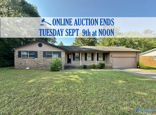 3011 Deerfield Rd NW, Huntsville, AL 35810