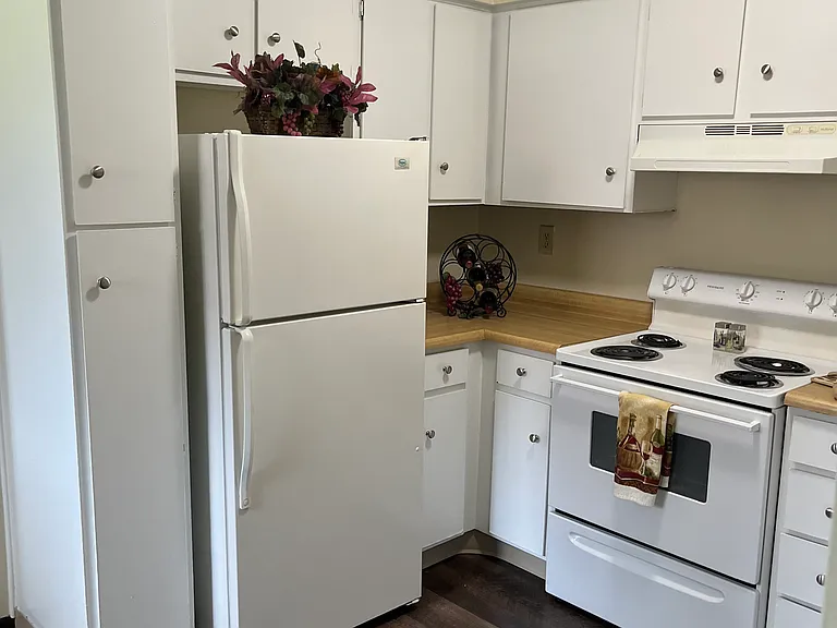 5486 Camelot Dr #26 — Photo 6