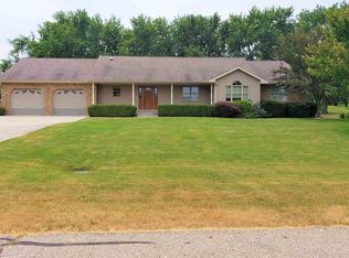 1005 Tee Dr, Lake Isabella, MI 48893