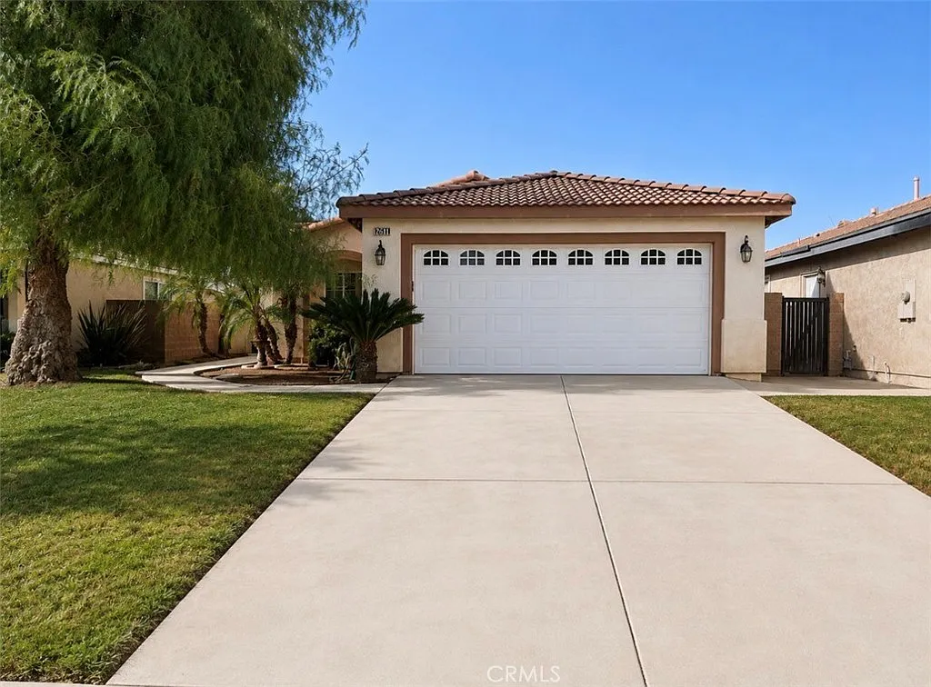 3 bed, 1342 sqft, $3,000 — Photo 1