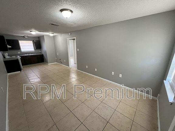 4th image of 5051 Baker Blvd #D