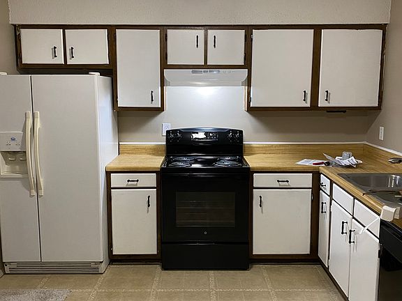 2nd image of 394 Duke St #5