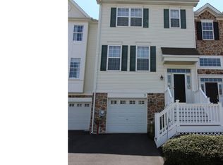 9 Shoreham Dr, Coatesville, PA 19320