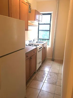 Rented by Sohayegh Enterprises Corp. | media 18