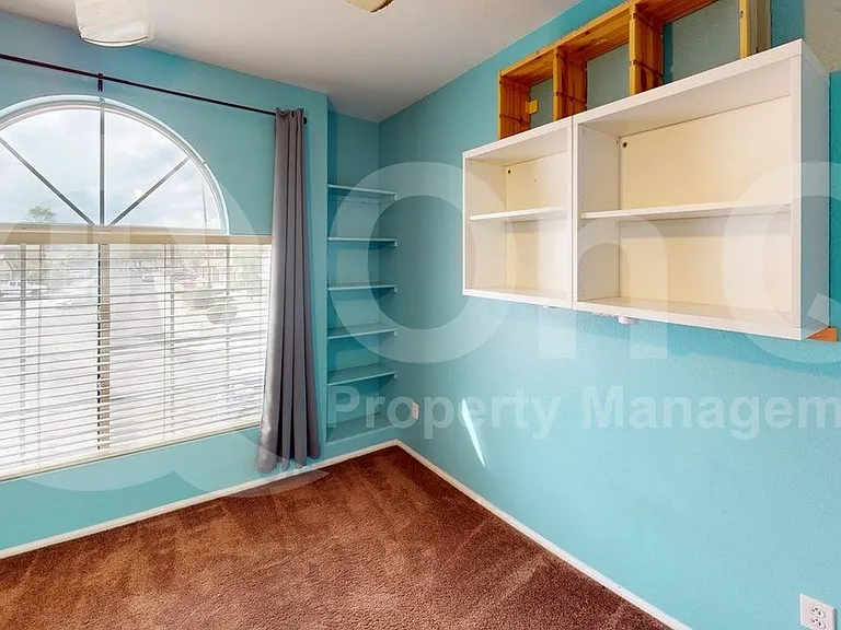 19611 N 33rd St — Photo 10