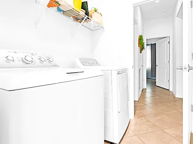 4 bed, 2529 sqft, $3,500 — Photo 4