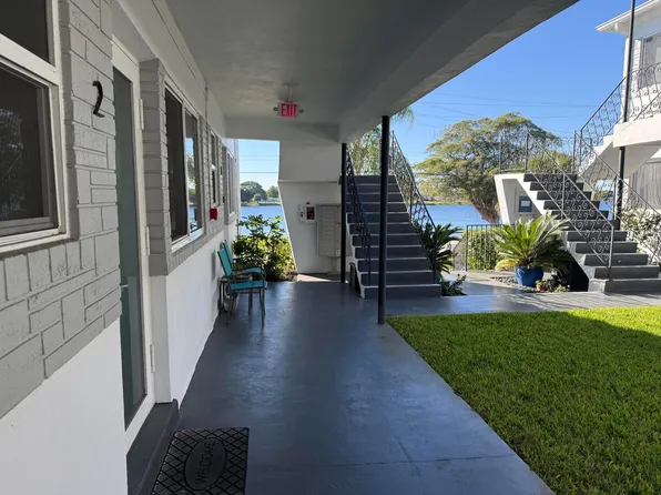 302 Lake Osborne Drive #2, Lake Worth Beach, FL 33461