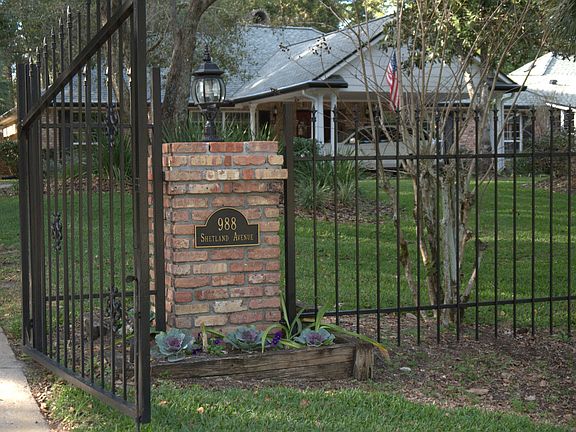 Welcome to 988 Shetland Ave