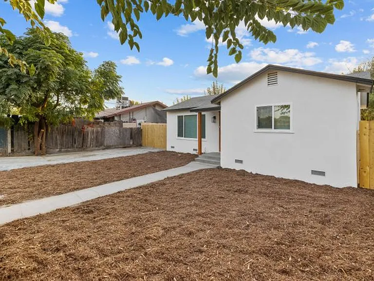 1406 W Roosevelt Ave — Photo 3