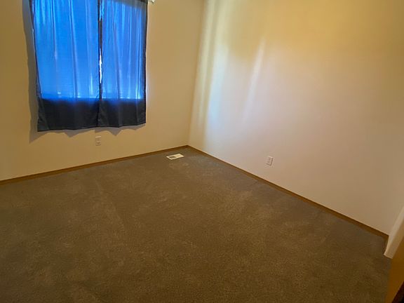 5th image of 1622 E Coeur D Alene Ave
