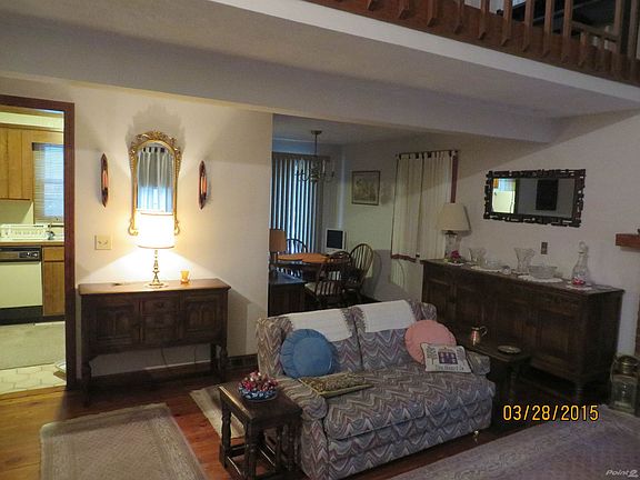 Living Room/Dining Room