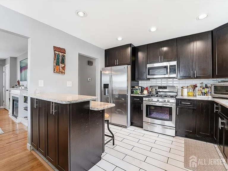 455 W Smith St #1 — Photo 6