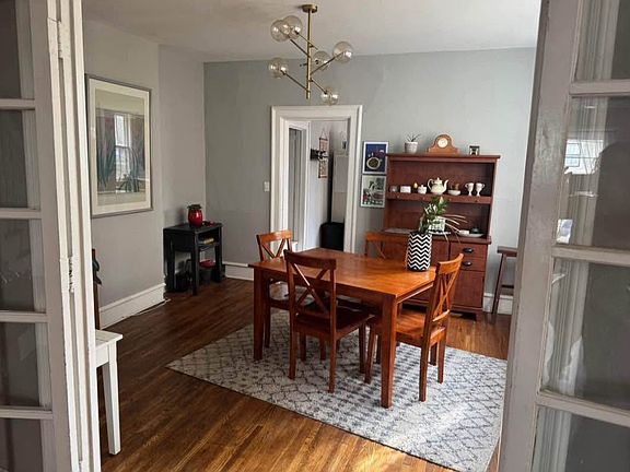5th image of 216 Warren Ave SE