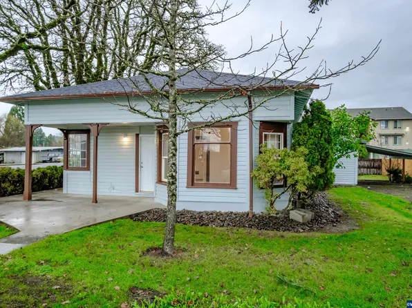 211 N 19th St, Philomath, OR 97370