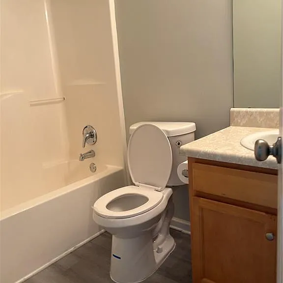 122 Remington Place Dr — Photo 16