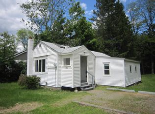 723 Pond Rd, Vernon, VT 05354