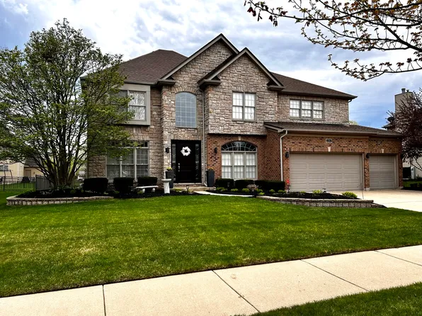 2212 Spartina Rd, Naperville, IL 60564