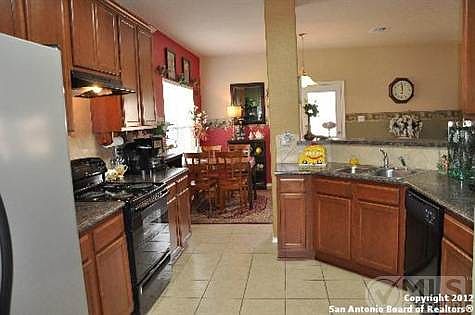 3rd image of 124 Brunswick Dr