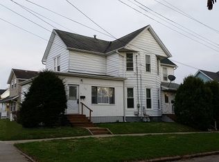 521 N Fern Ave, Freeport, IL 61032