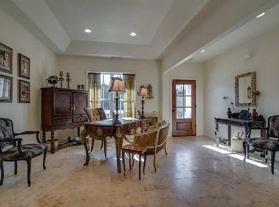 3rd image of 3044 Wilson Pike