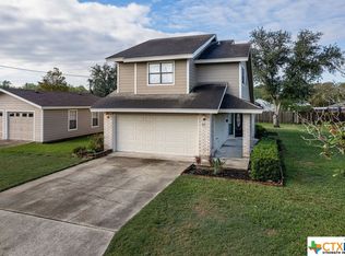 815 S Guadalupe St, Port Lavaca, TX 77979