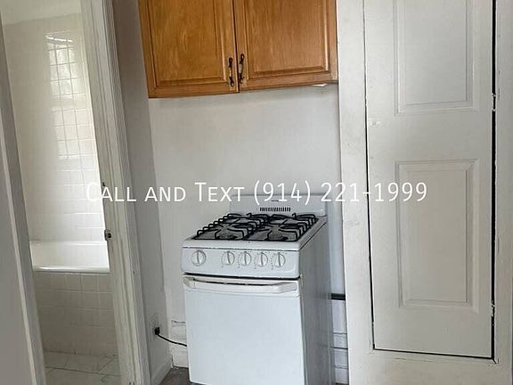 4th image of 27 Tuckahoe Rd #2A