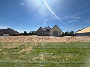 906 Creekview Whites Rd, Van Alstyne, TX 75495
