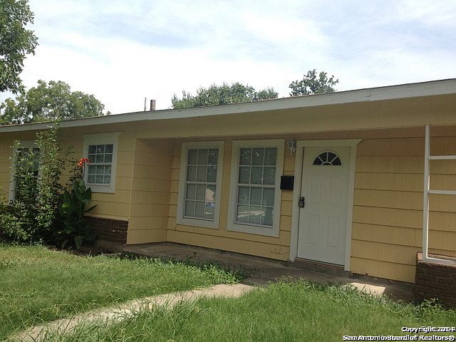 1st image of 518 Golden Crown Dr
