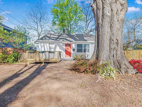 2nd image of 2517 Yadkin Ave