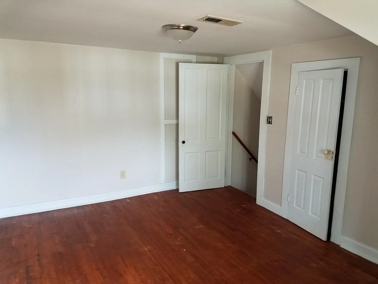 2 bed, 800 sqft, $1,000 — Photo 3