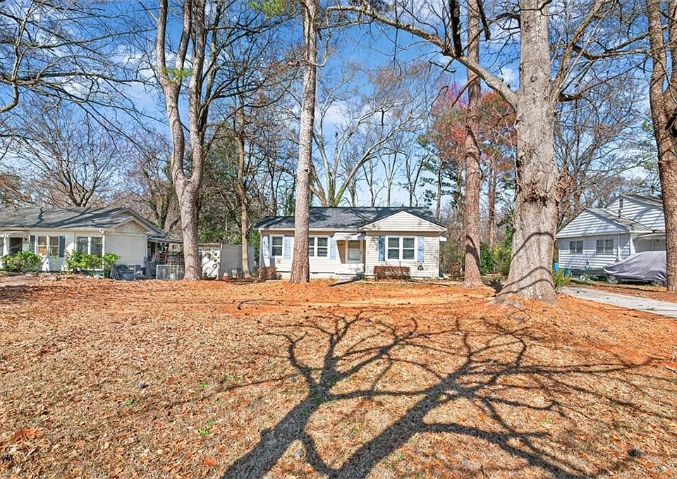 1st image of 2266 N Shallowford Rd