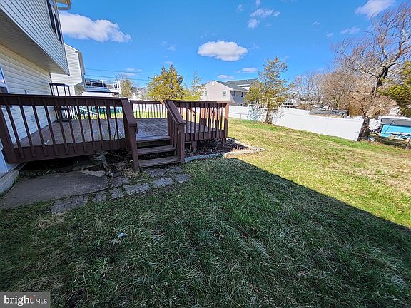 3rd image of 208 Pelham Rd S