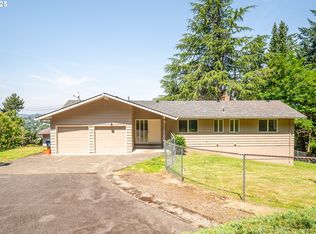 1339 SW 27th Ct, Gresham, OR 97080