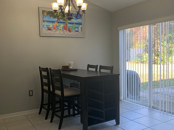 4th image of 1534 Kelvin Ave