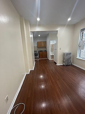 2nd image of 219 W 145th St APT 21